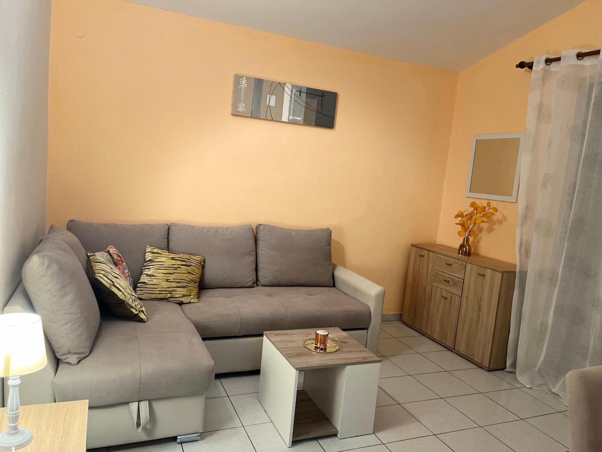 Apartments Villa Mirella 20 M From The Sea - Free Parking โตรกีร์ ภายนอก รูปภาพ