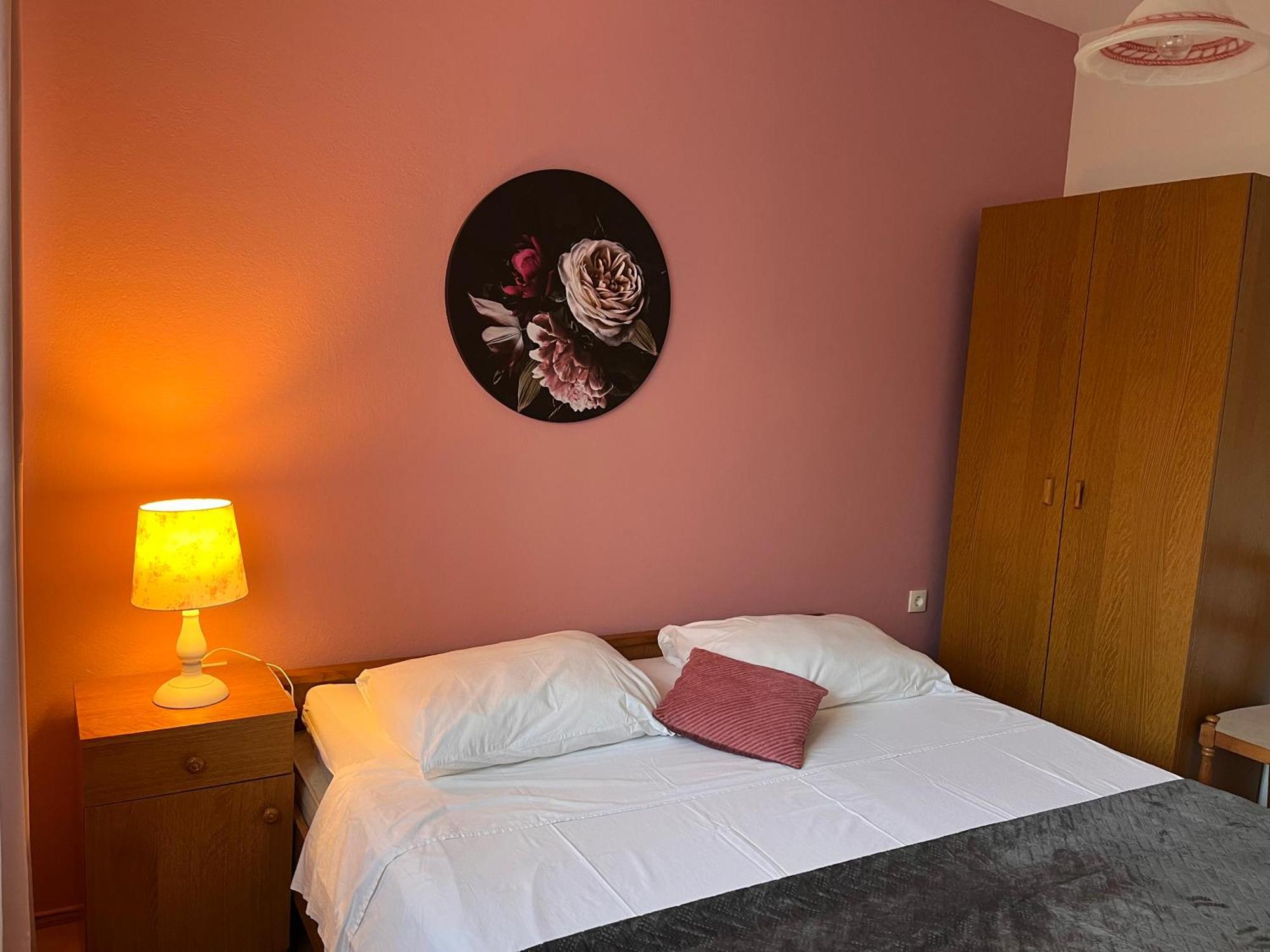 Apartments Villa Mirella 20 M From The Sea - Free Parking โตรกีร์ ภายนอก รูปภาพ