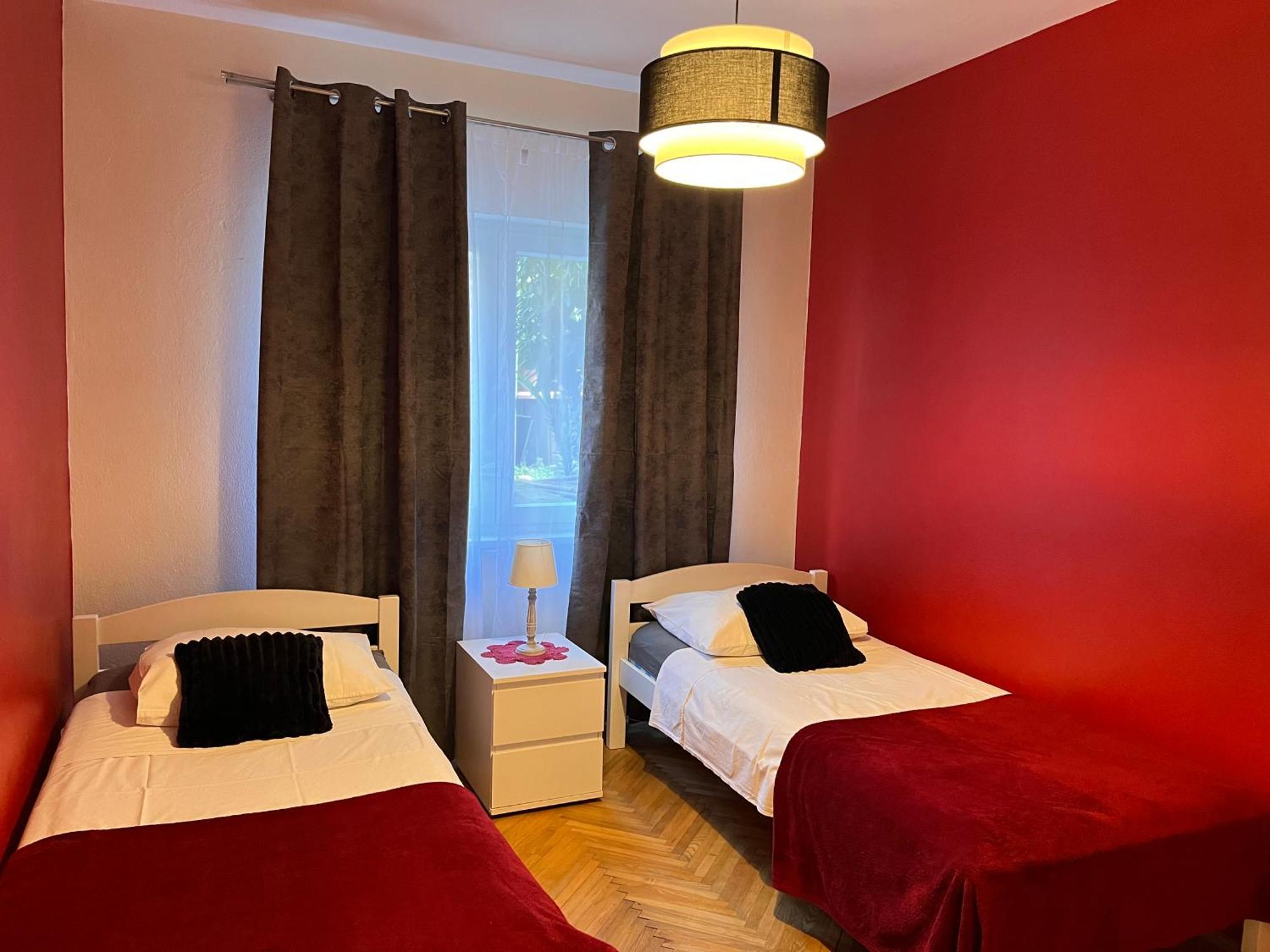 Apartments Villa Mirella 20 M From The Sea - Free Parking โตรกีร์ ภายนอก รูปภาพ