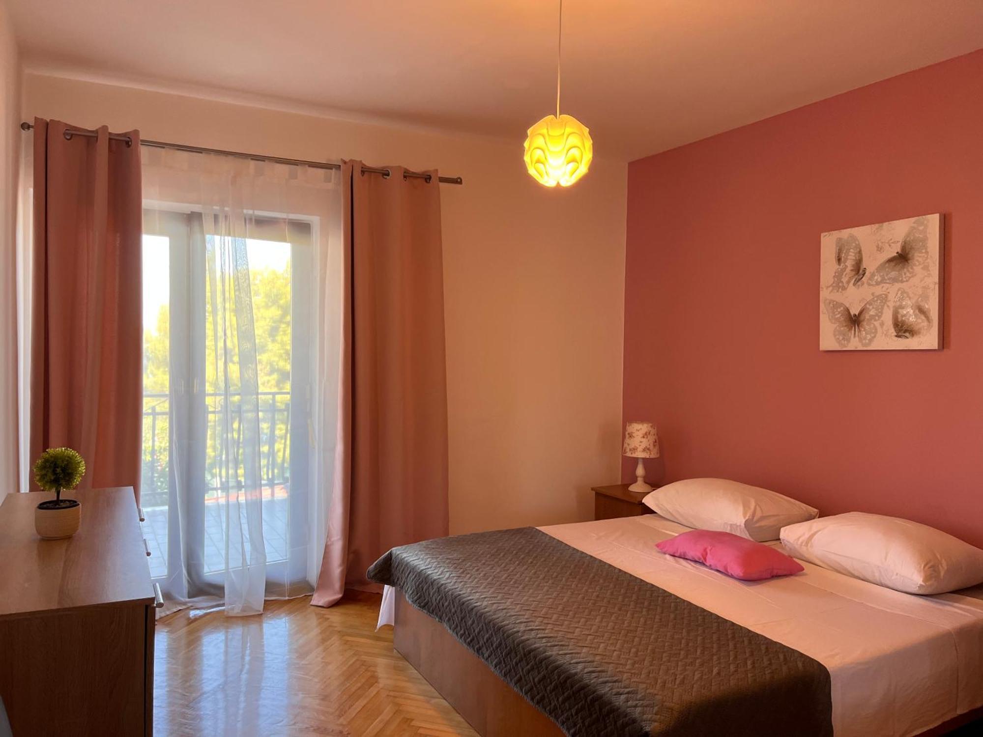Apartments Villa Mirella 20 M From The Sea - Free Parking โตรกีร์ ภายนอก รูปภาพ